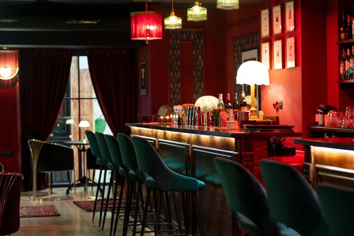 Interior of The Pharmacy speakeasy in Málaga